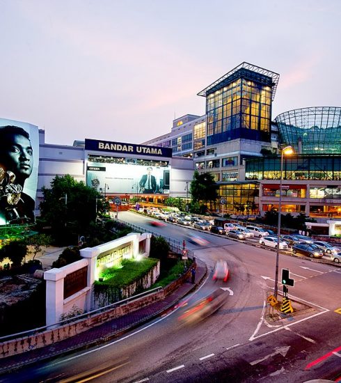 Utama Shopping Centre